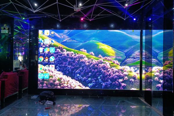 室內(nèi)LED顯示屏一般應(yīng)用在什么行業(yè)？