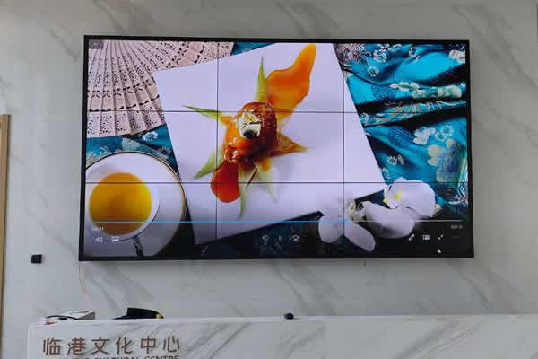 液晶拼接屏怎么與電腦連接的？