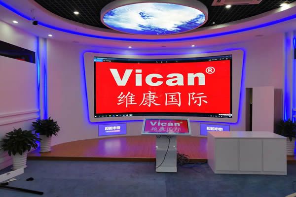 弧形拼接屏的特點_弧形拼接屏安裝注意事項_弧形拼接屏的應(yīng)用場合