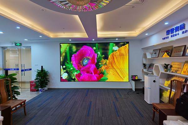 直播間選擇哪款拼接屏好？