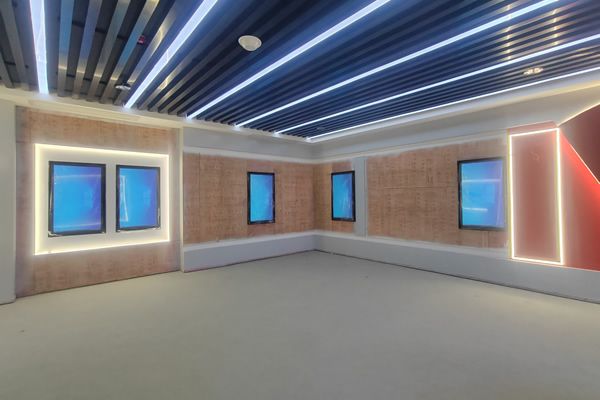 大尺寸的觸摸顯示屏有哪些，哪些顯示大屏支持觸控功能的？