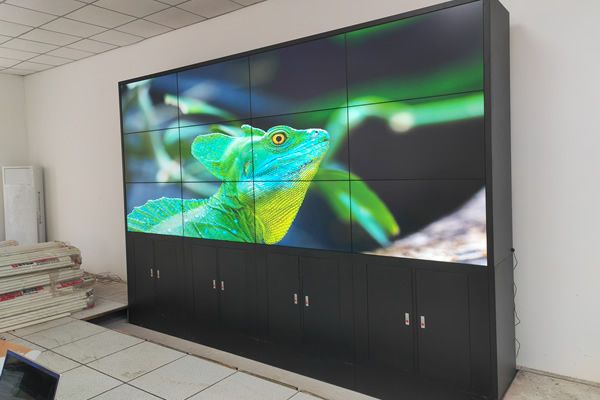 拼接屏是怎么做到4K、6K、8K…顯示的？大分辨顯示解決方案