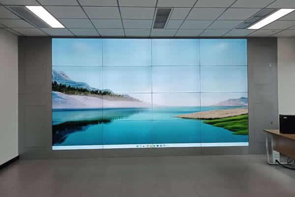 一塊55寸液晶拼接屏大概多少錢？