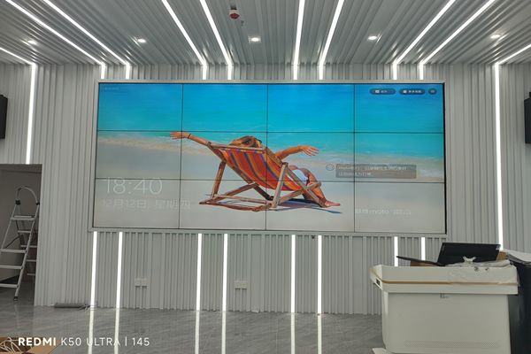 液晶拼接屏裝完后拼縫變大了是怎么回事？